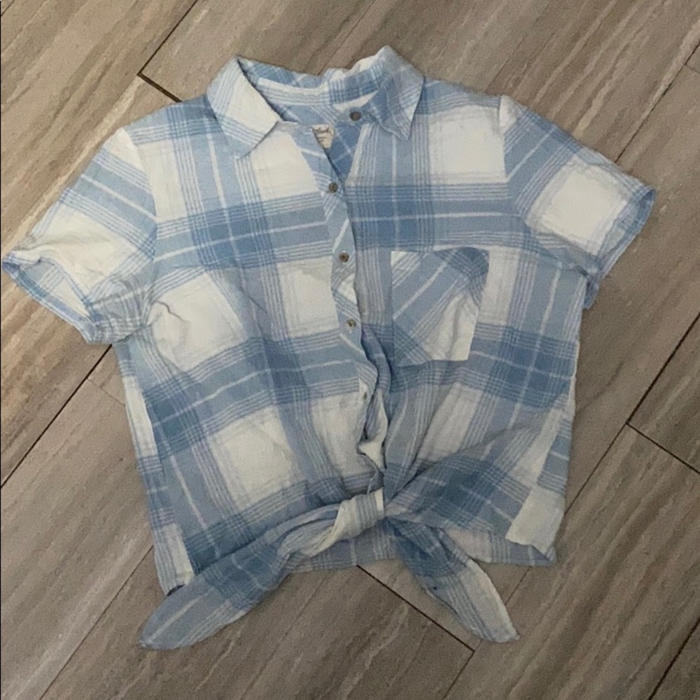 Cute plaid crop top